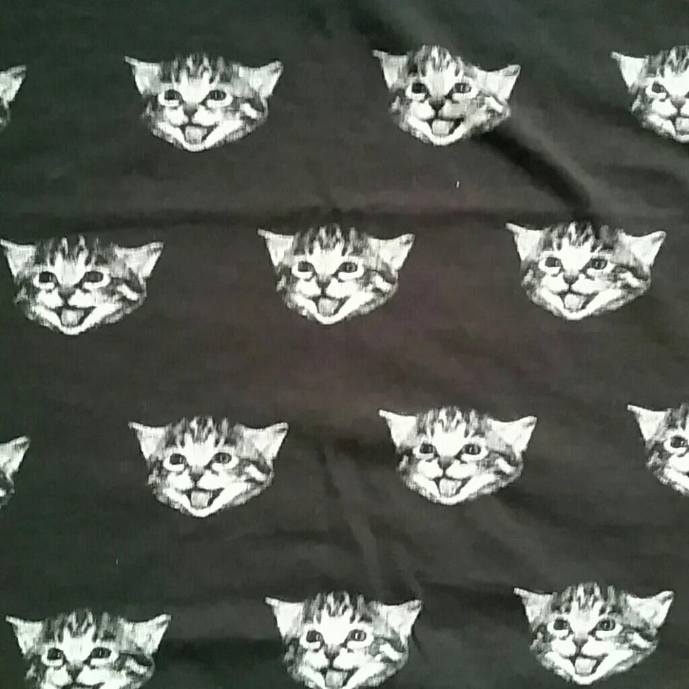 Small kittens tee - Picture 2 of 2